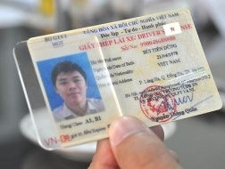 'Giấy phép lái xe mới giống thẻ ATM'